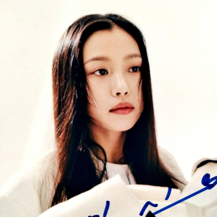 セール中…コン・ミンジ直筆サイン入り2Lサイズ写真…Minzy…2NE1 セール中…コン・ミンジ直筆サイン入り2Lサイズ写真…Minzy…2NE1